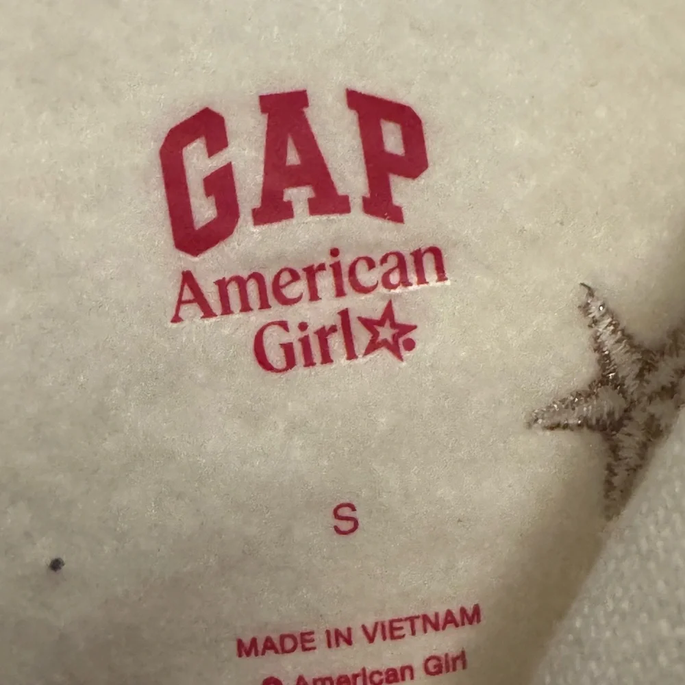 GAP American Girl White Hoodie and Crew Socks set never worn - Picture 3 of 3